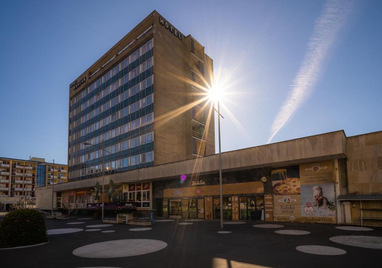 Hotel Vsacan Vsetin Luaran gambar